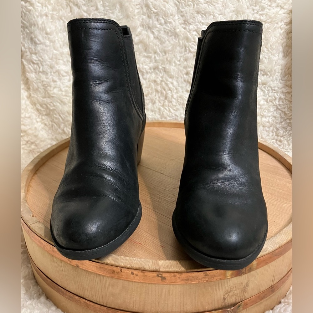 Timberland Black Leather Ankle Booties - Picture 3 of 10